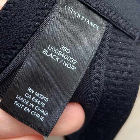 Understance Black Spacer Air Bra, BNWT, size 38 D - Picture 9 of 10